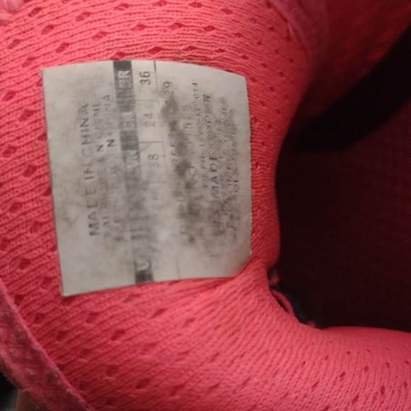 Under Armour Women's speed form gray- pink running - Picture 11 of 11